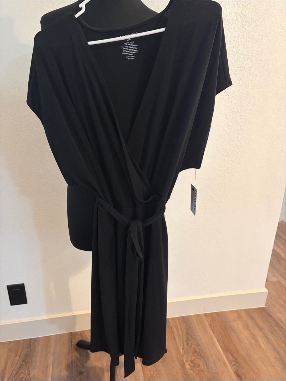 NWT Nine West Black Stretch Dress with fabric belt